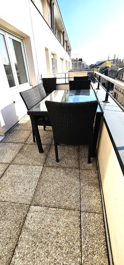 Charmant Appartement Proche Centre Ville Reims Exterior photo