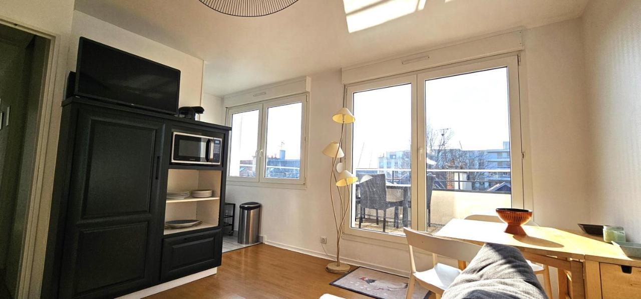 Charmant Appartement Proche Centre Ville Reims Exterior photo